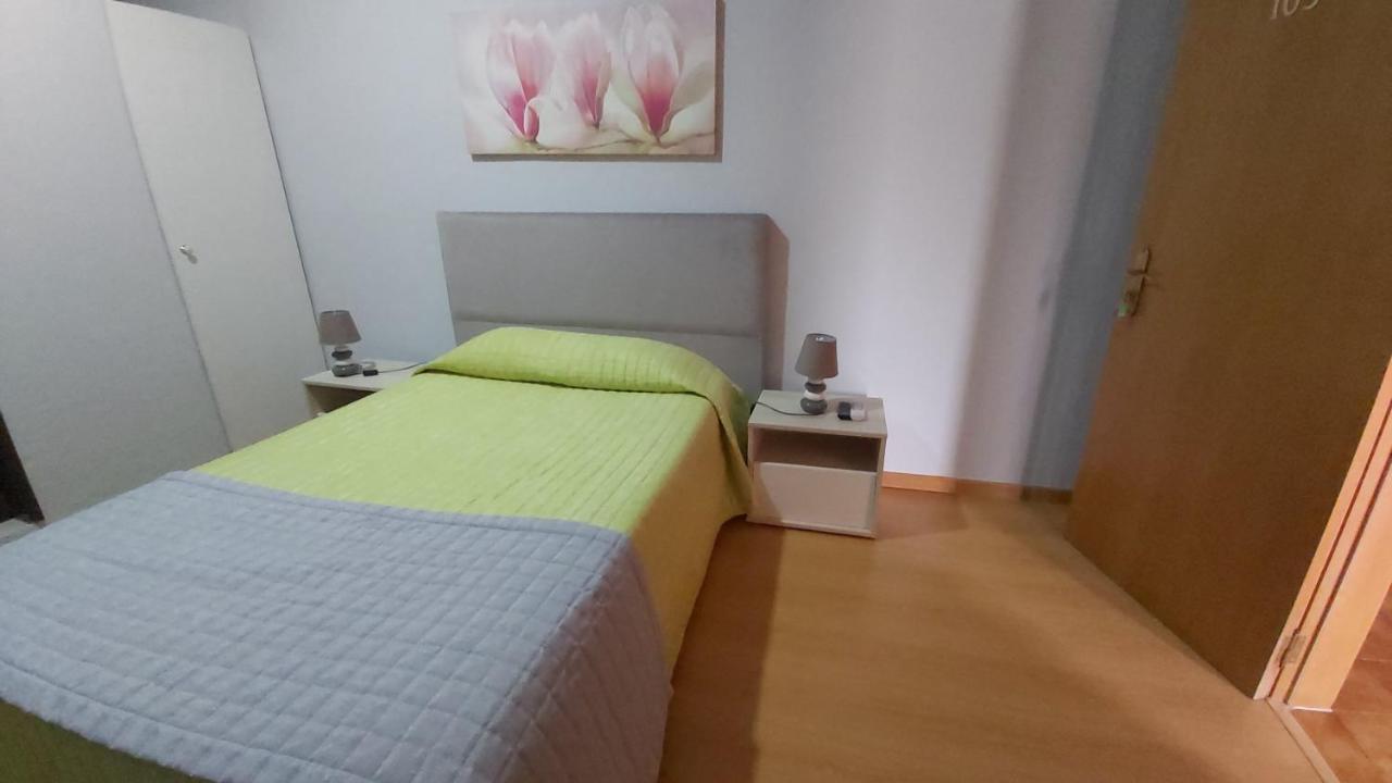 Residencial As Canarias Ponte de Sor Buitenkant foto